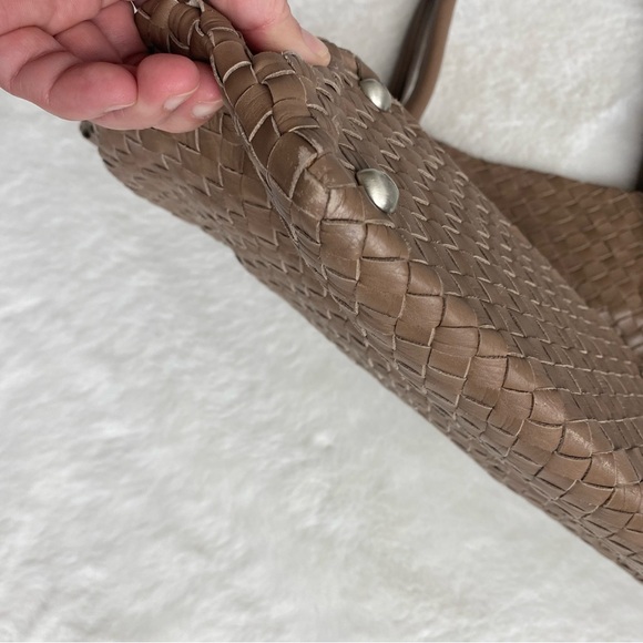 Helen Kaminski Australia Taupe Color 100% Leather Large Tote - Picture 14 of 15